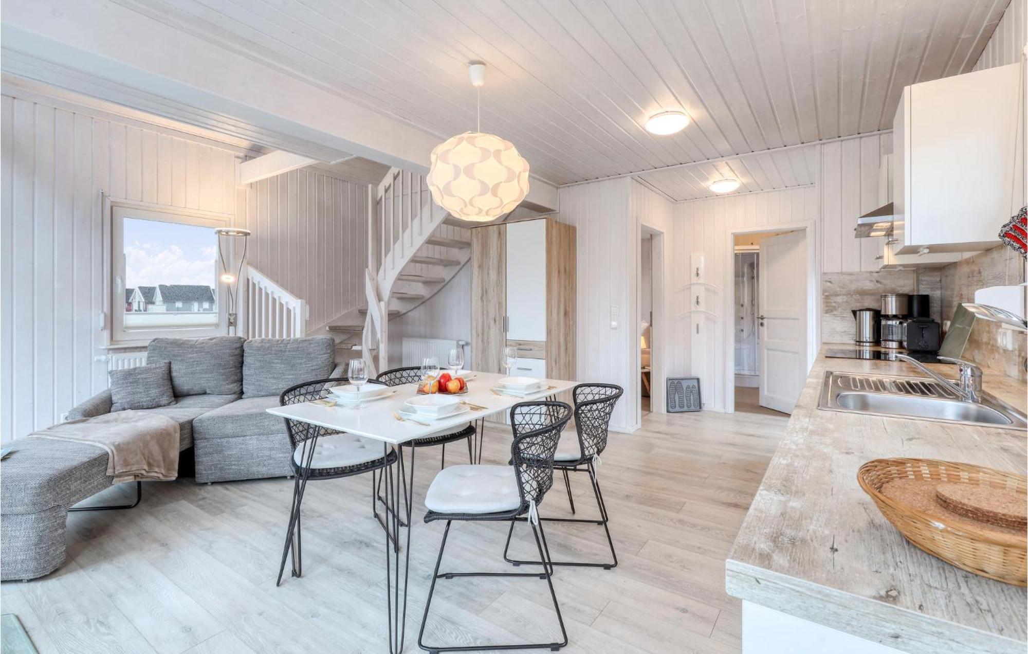 Amazing Home In Zerpenschleuse Bagian luar foto